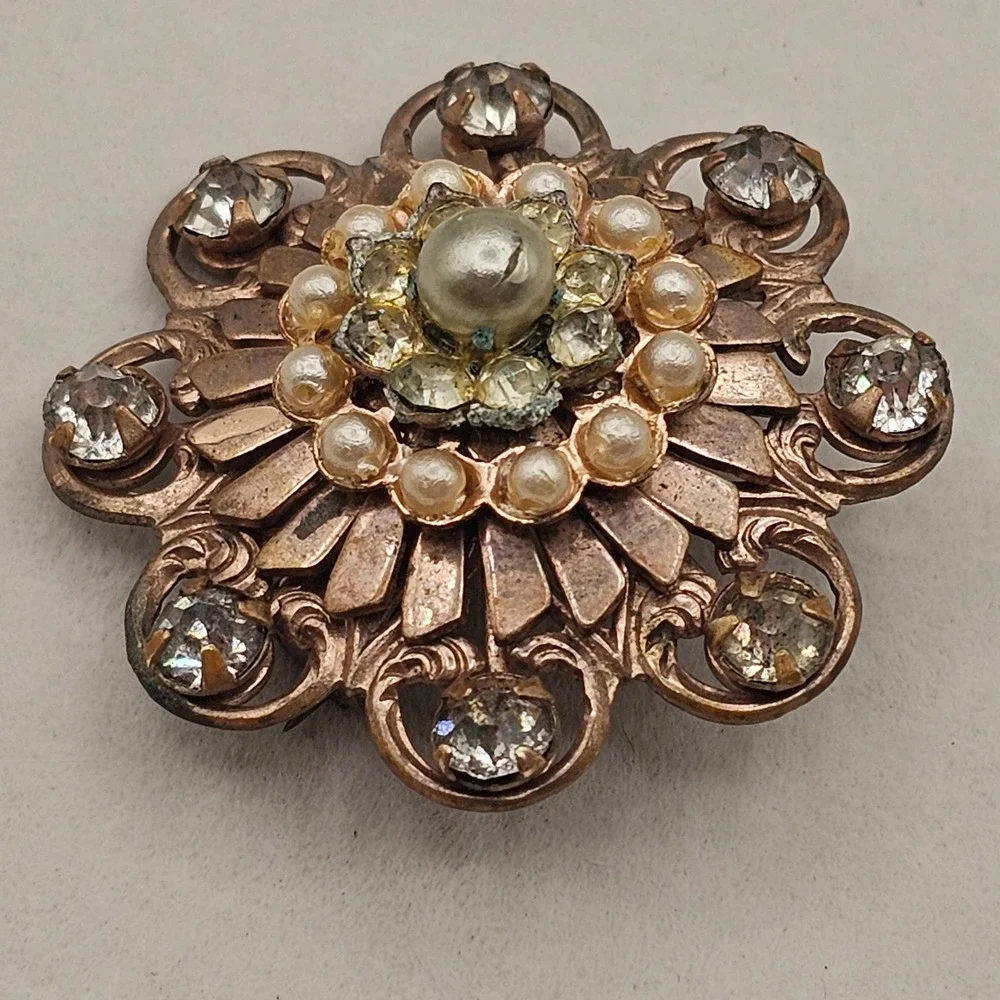 Vintage Brooch Pin Faux Pearl Rhinestone Copper Tone Flower Starburst Statement